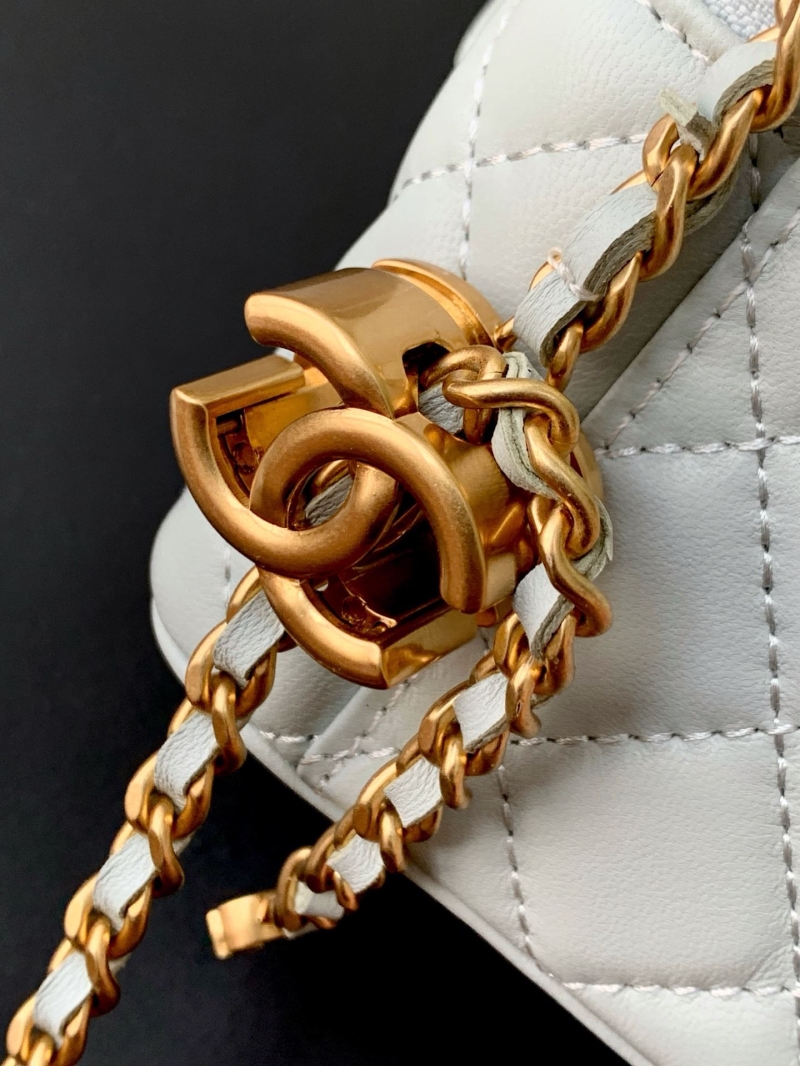 Ch**el cosmetic bags